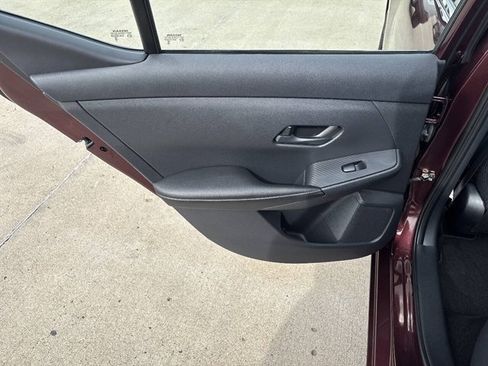 Used 2024 Nissan Sentra SV w/ Trunk Package FWD image 9