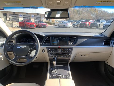 Used 2015 Hyundai Genesis 3.8 w/ Option Group 04 image 30