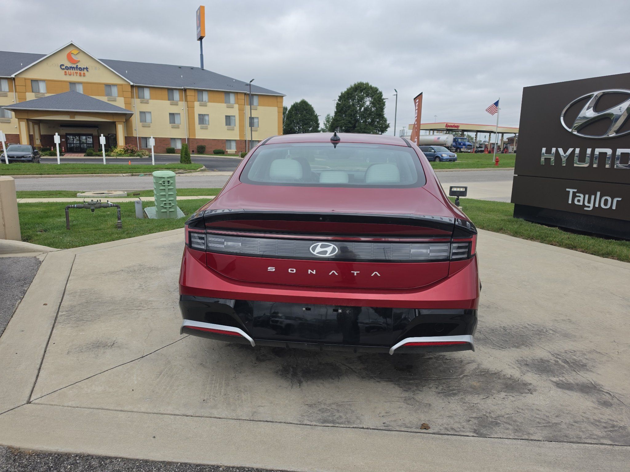 Used 2024 Hyundai Sonata SEL FWD image 6