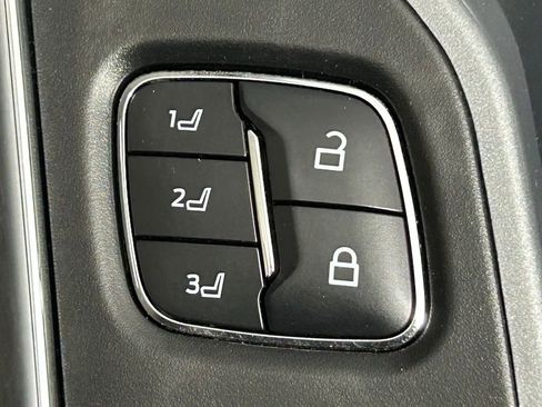 Used 2024 Ford F350 Lariat w/ Lariat Ultimate Package image 40