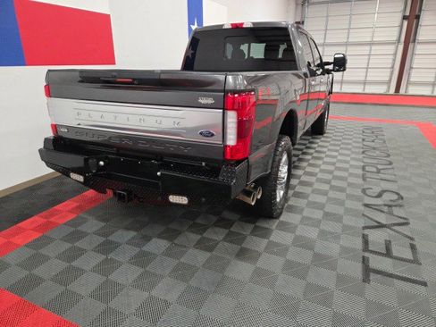 Used 2017 Ford F250 Platinum image 19