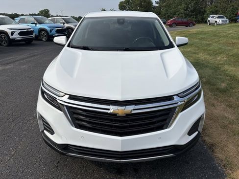 Used 2022 Chevrolet Equinox LT w/ Driver Convenience Package image 5