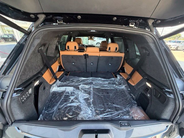 Used 2026 BMW X7 xDrive40i w/ M Sport Package AWD/4WD image 21