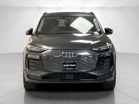 New 2025 Audi Q6 e-tron Premium Plus image 8