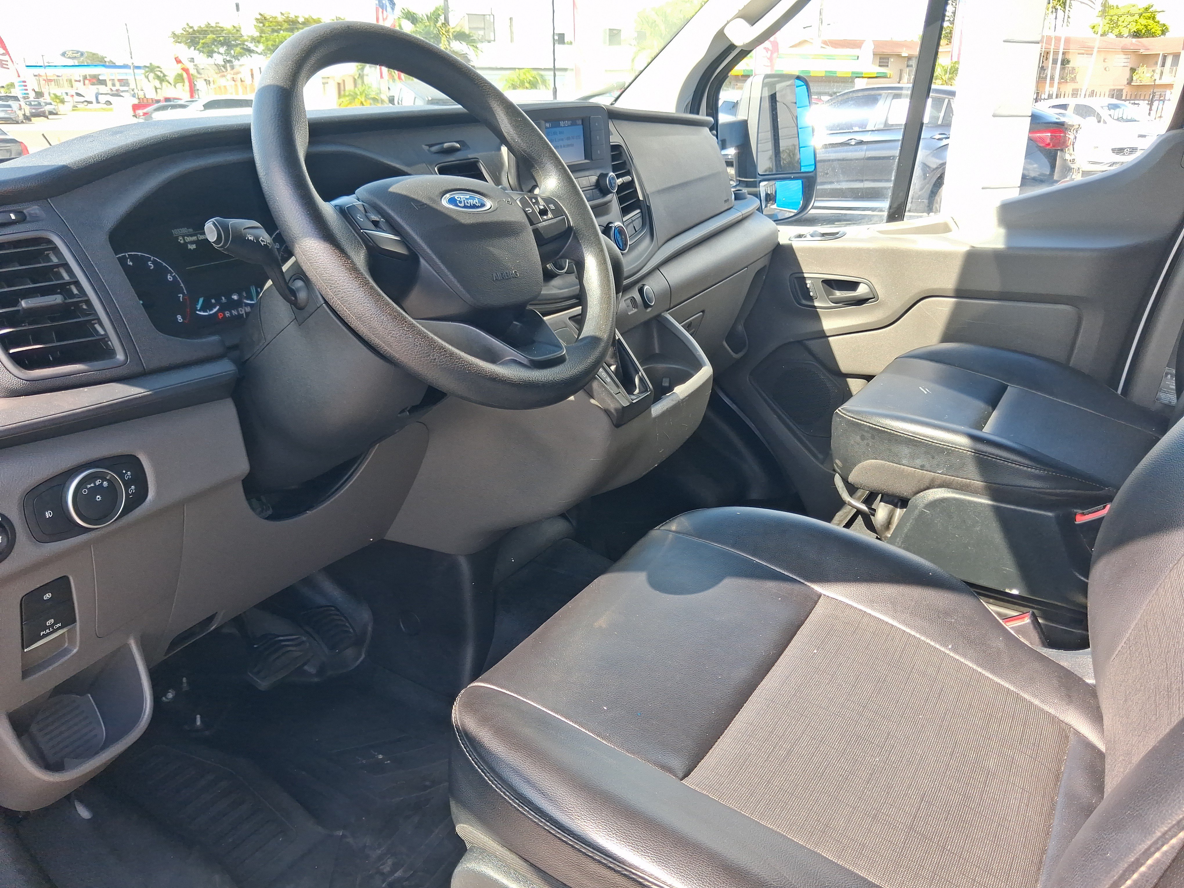 Used 2021 Ford Transit 250 Low Roof RWD image 9