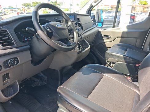 Used 2021 Ford Transit 250 Low Roof RWD image 9