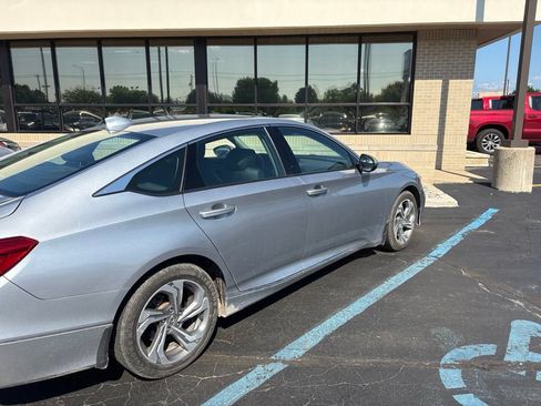 Used 2018 Honda Accord EX-L image 4