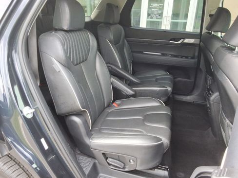 Used 2023 Hyundai Palisade Limited w/ Cargo Package AWD/4WD image 34