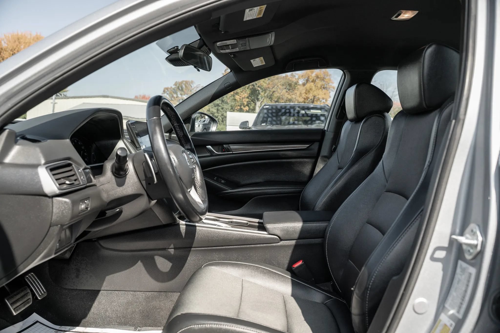 Used 2021 Honda Accord Sport image 7