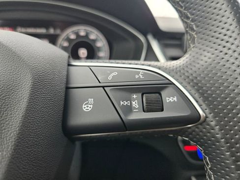 Used 2022 Audi Q5 e Prestige image 25