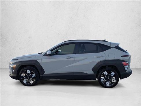 Used 2025 Hyundai Kona SEL FWD image 9
