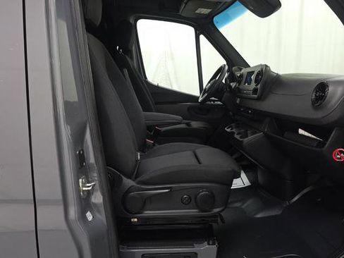 Used 2024 Mercedes-Benz Sprinter 2500 w/ Acoustic Package image 6