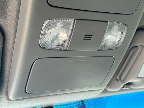 Used 2013 Toyota Tacoma 4x4 Access Cab V6 w/ SR5 Pkg image 19