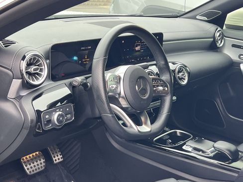 Used 2020 Mercedes-Benz CLA 250 4MATIC image 13