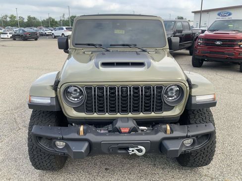 Used 2025 Jeep Wrangler Unlimited Rubicon 392 AWD/4WD image 3
