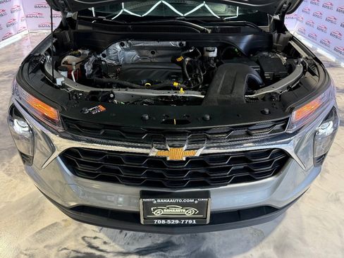Used 2024 Chevrolet Trax LS w/ Driver Confidence Package FWD image 48