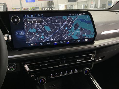 New 2026 Chevrolet Traverse LT w/ Driver Confidence Package image 28