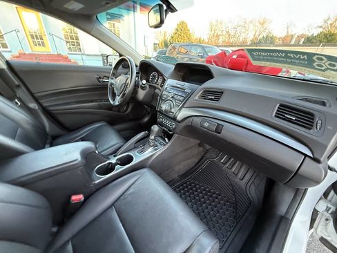 Used 2015 Acura ILX w/ Technology Package image 23