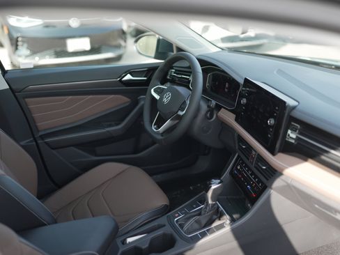 New 2025 Volkswagen Jetta SEL image 17