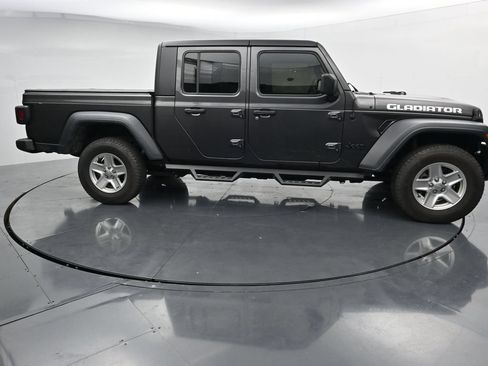 Used 2020 Jeep Gladiator Sport w/ Quick Order Package 24S AWD/4WD image 9