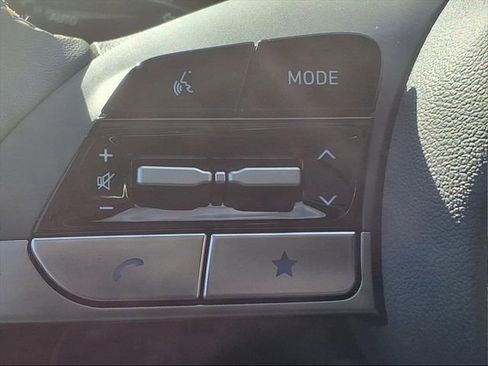 New 2026 Hyundai Elantra Sport image 18