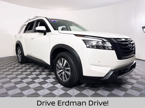 Certified 2023 Nissan Pathfinder SL w/ Lighting Package (N92) AWD/4WD image 1