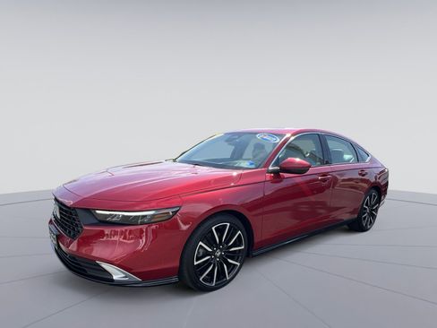 Used 2024 Honda Accord Touring image 1