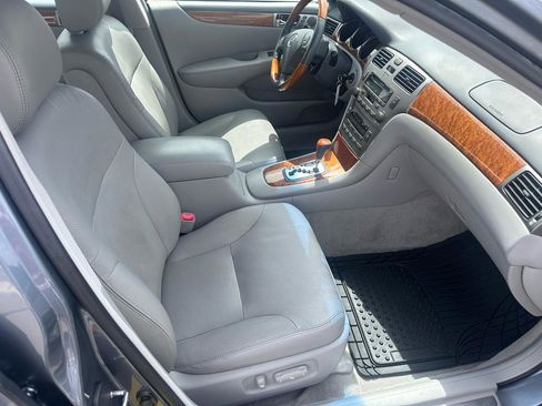 Used 2005 Lexus ES 330 FWD image 15