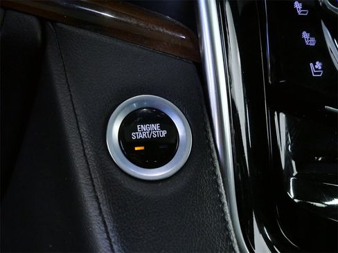 Used 2018 Cadillac Escalade ESV Luxury image 27