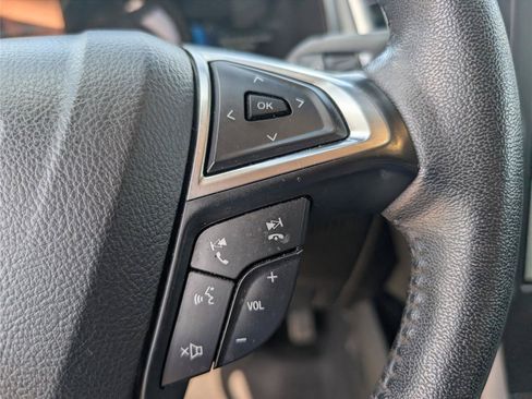 Used 2024 Ford Edge SEL AWD/4WD image 19