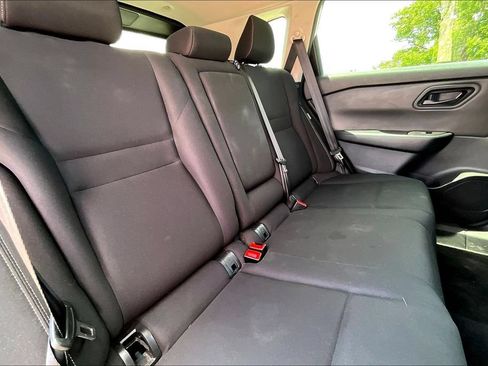 Used 2024 Nissan Rogue S FWD image 24