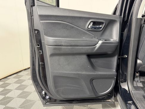 Used 2017 Honda Ridgeline Sport image 12