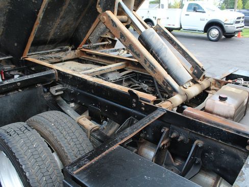 Used 2022 RAM 5500 Tradesman AWD/4WD image 39