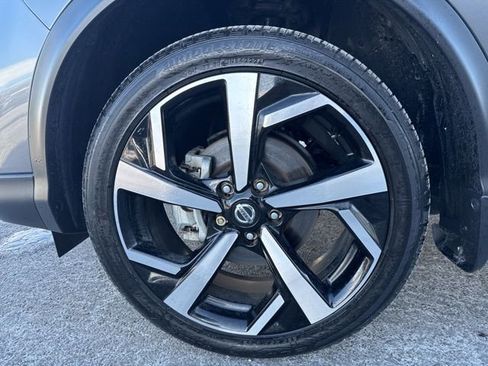 Used 2022 Nissan Rogue Sport SL AWD/4WD image 15