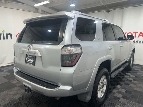 Used 2016 Toyota 4Runner SR5 image 8