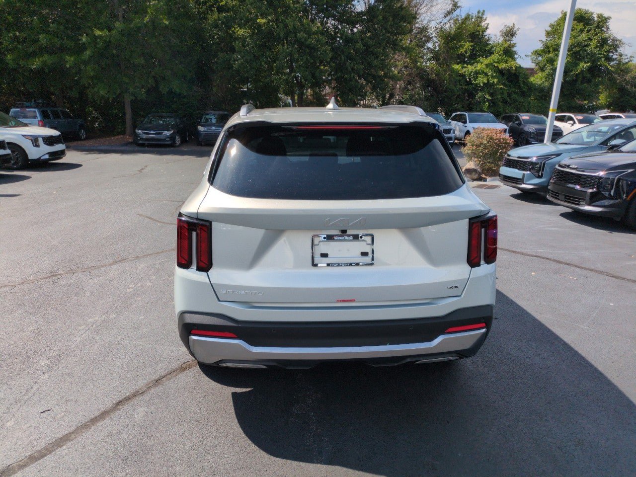 New 2026 Kia Sorento S w/ S Panoramic Sunroof Package AWD/4WD image 6