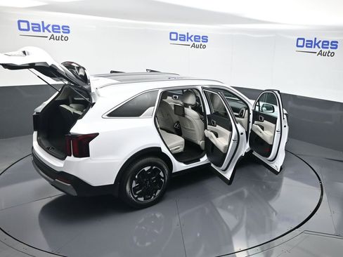 New 2025 Kia Sorento S w/ Panoramic Sunroof Package FWD image 56