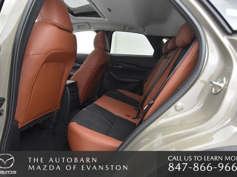 Used 2025 MAZDA CX-30 Carbon image 21