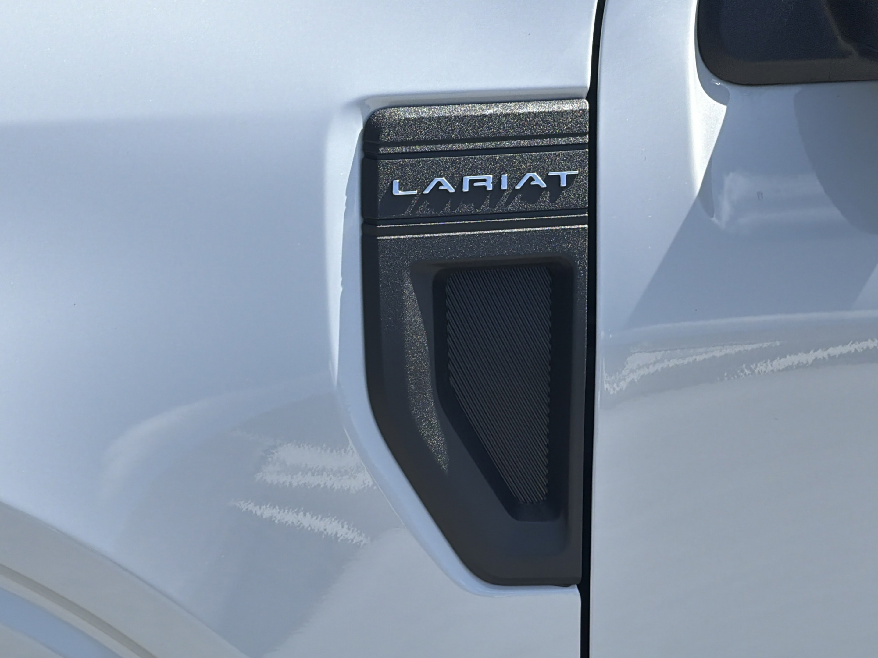 Used 2025 Ford Maverick Lariat AWD/4WD image 30