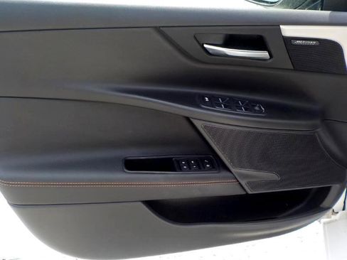 Used 2017 Jaguar XE Prestige image 10