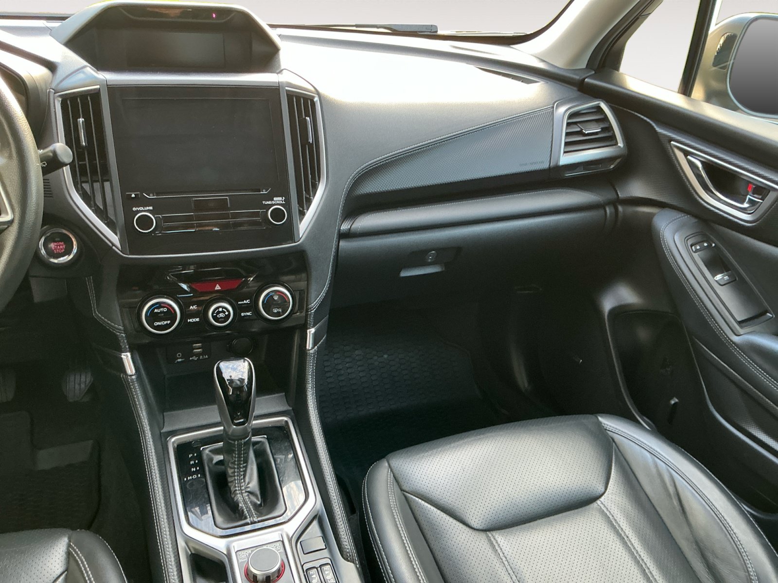 Used 2023 Subaru Forester Touring AWD/4WD image 11