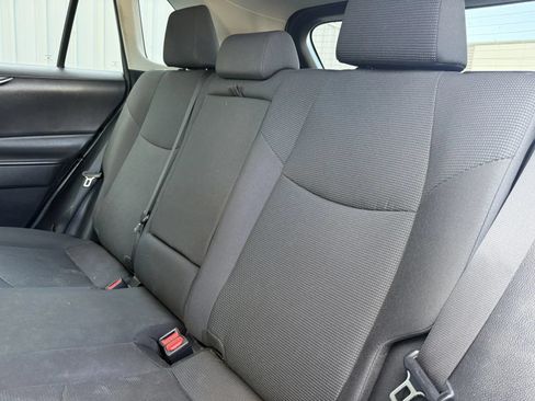 Used 2021 Toyota RAV4 LE AWD/4WD image 9