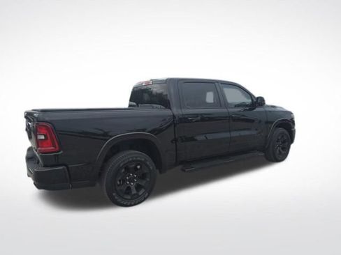 Used 2025 RAM 1500 Big Horn AWD/4WD image 3