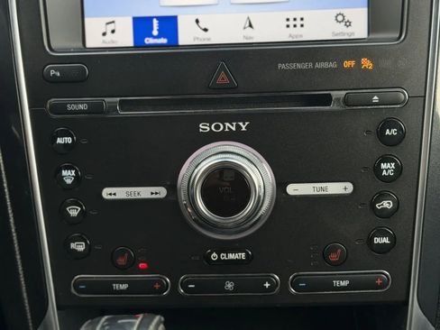 Used 2018 Ford Explorer Sport w/ Ford Safe & Smart Package image 34