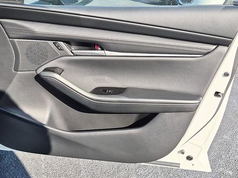 New 2026 MAZDA MAZDA3 2.5 S Sedan w/ Preferred Pkg FWD image 33