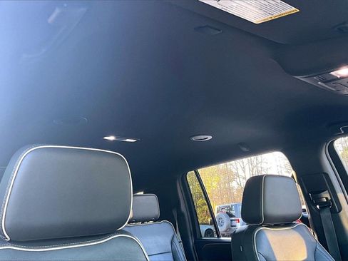 Certified 2023 Chevrolet Suburban Premier image 25