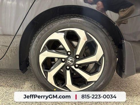 Used 2017 Honda Accord EX-L image 33