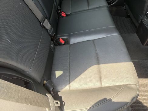 Used 2016 Subaru Outback 2.5i Limited AWD/4WD image 7