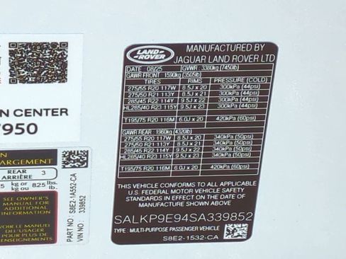 New 2025 Land Rover Range Rover SE image 37