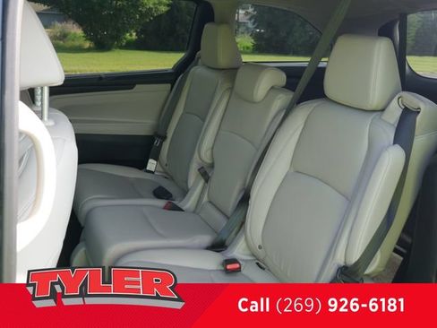 Used 2025 Honda Odyssey EX-L image 38